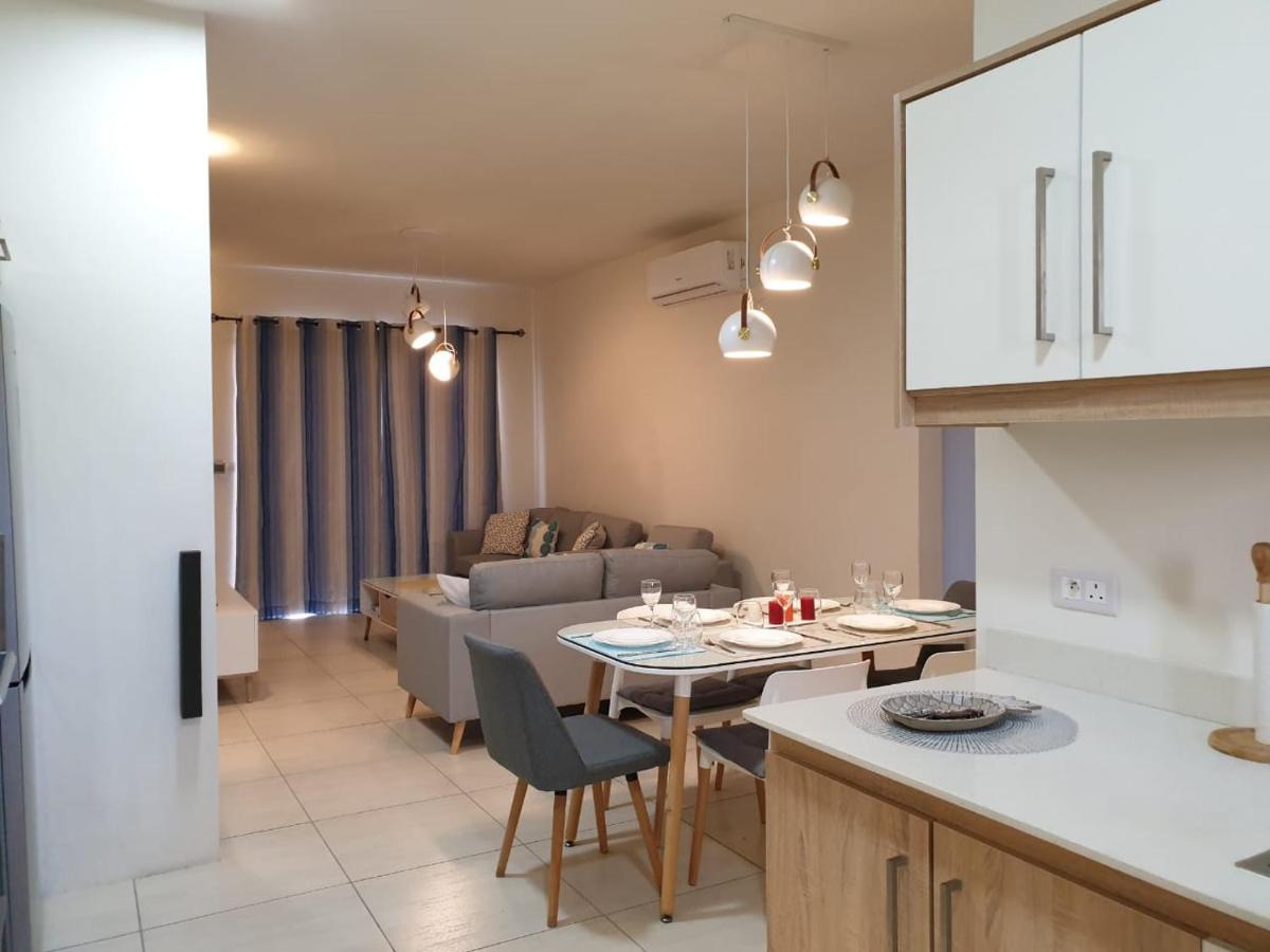 Westwood Luxury Penthouse With Private Roof Top Ref 15847 Flic en Flac Bagian luar foto
