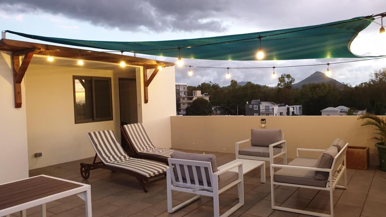 Westwood Luxury Penthouse With Private Roof Top Ref 15847 Flic en Flac Bagian luar foto